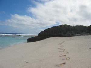 Mauke Te Oneroa Beach